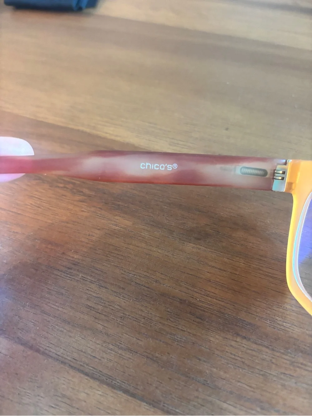 NWT “Chico's” Neutral Matte Square Readers. Glasses with cloth and case. +2